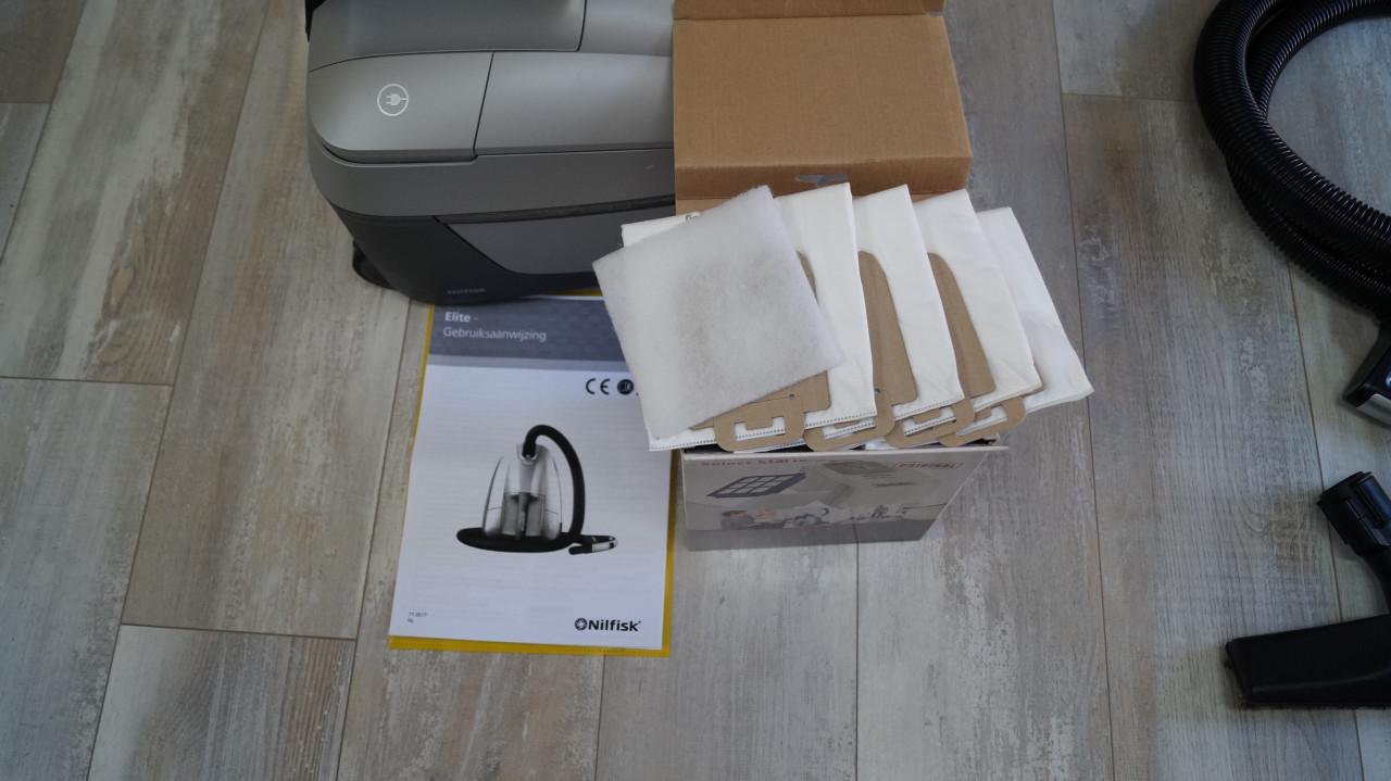 Nilfisk elite energy 750 Watt classic parket / gladde vloer stofzuiger.