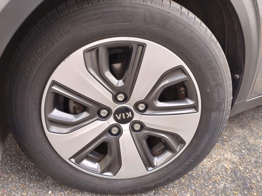 Kia Niro 1.6 gdi hybrid businessline