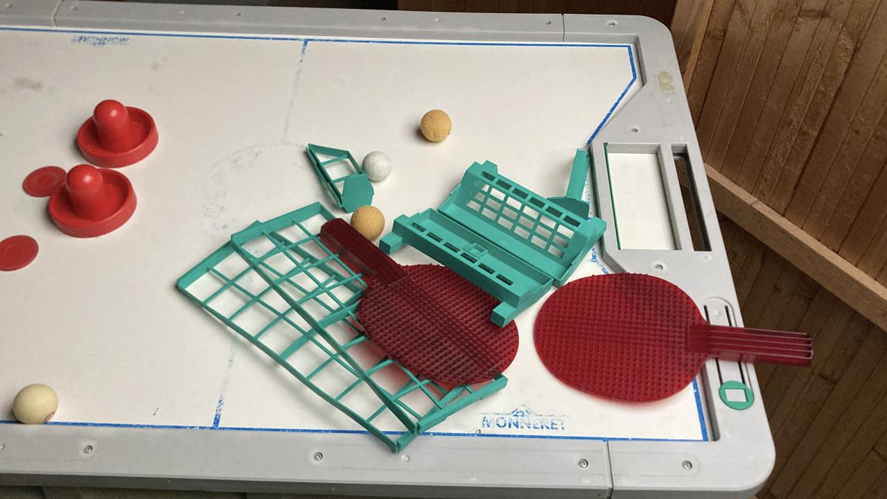 Voetbal tafel ( 3 in 1 ijshockey en tafeltennis )