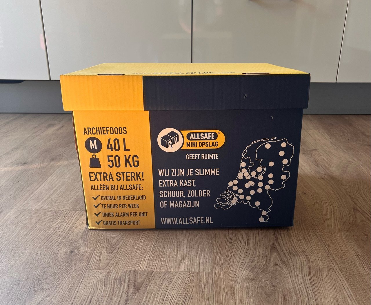 Verhuis en boekendozen te koop