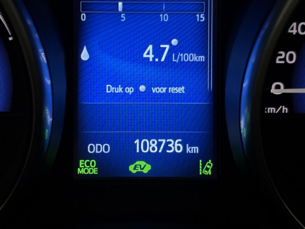 Toyota Auris 1.8 hybrid dynamic | navi | clima |