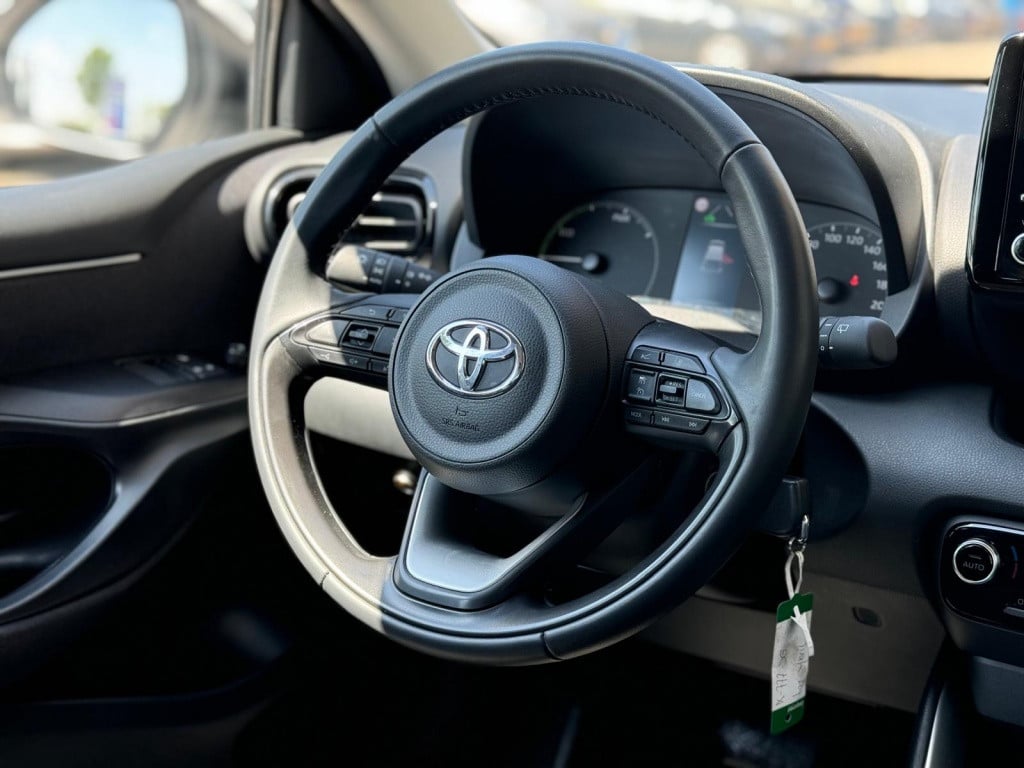 Toyota Yaris 1.5 hyb. active