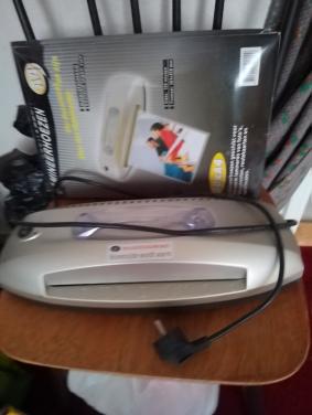 Lamineer-apparaat-met 2 pakken folie