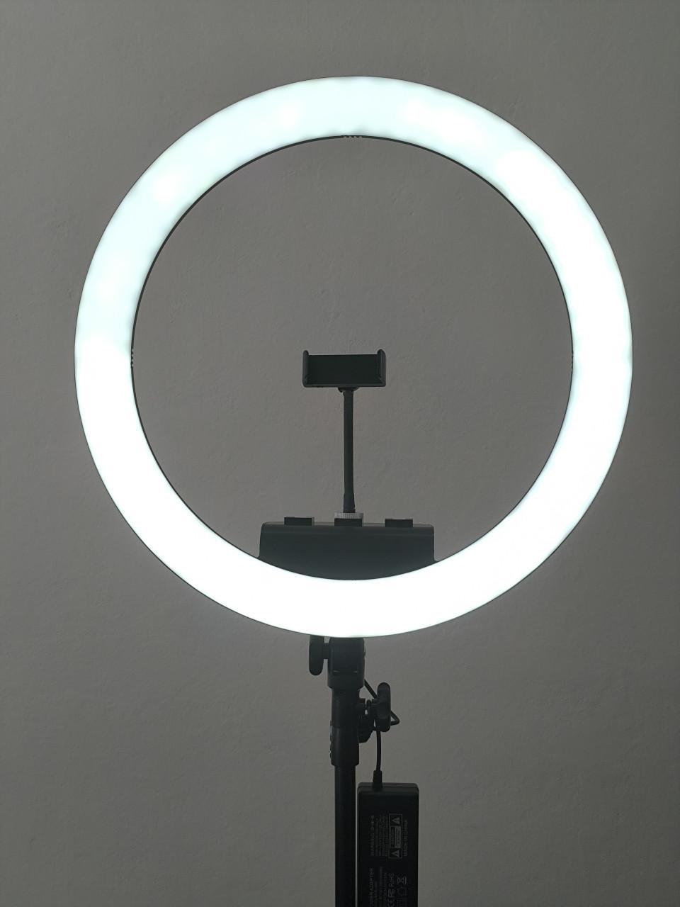 LED ringlight regelbaar 18" nieuw in doos