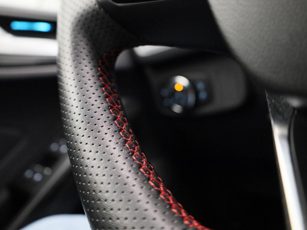 Ford Focus wagon 1.0 ecoboost hybrid st line x