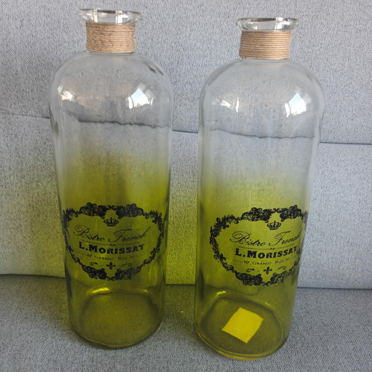 2 mooie hoge sierflessen