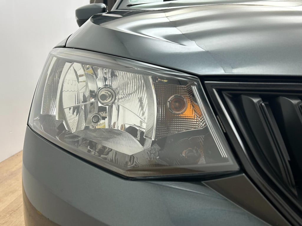 Skoda Fabia occasion | grijs | tweedehands skoda fabia | airco | stoelverwa