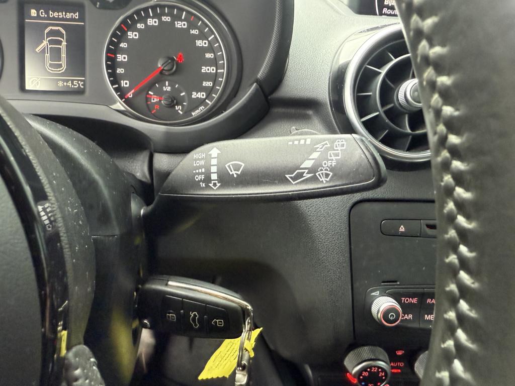 Audi A1 1.4 tfsi 150pk automaat ambition s-line business 3-drs