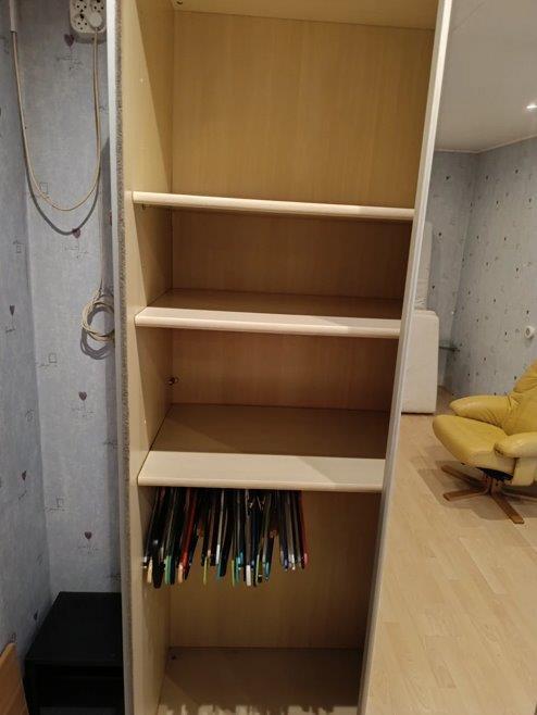 Hulsta kledingkast kast legkast hangkast 245 cm breed