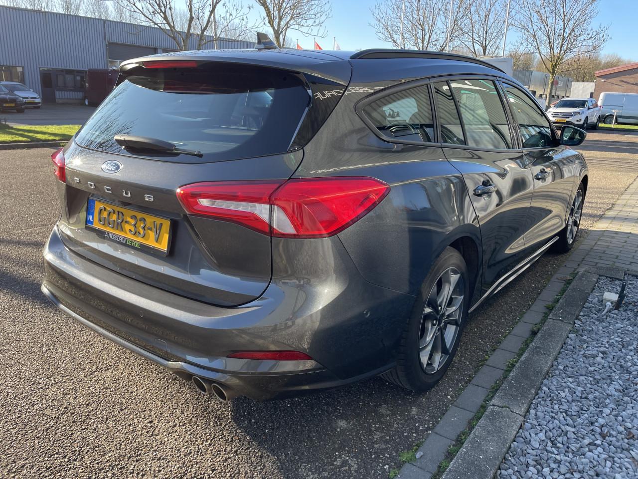 FORD FOCUS 1.0 ECOBOOST ST-LINE