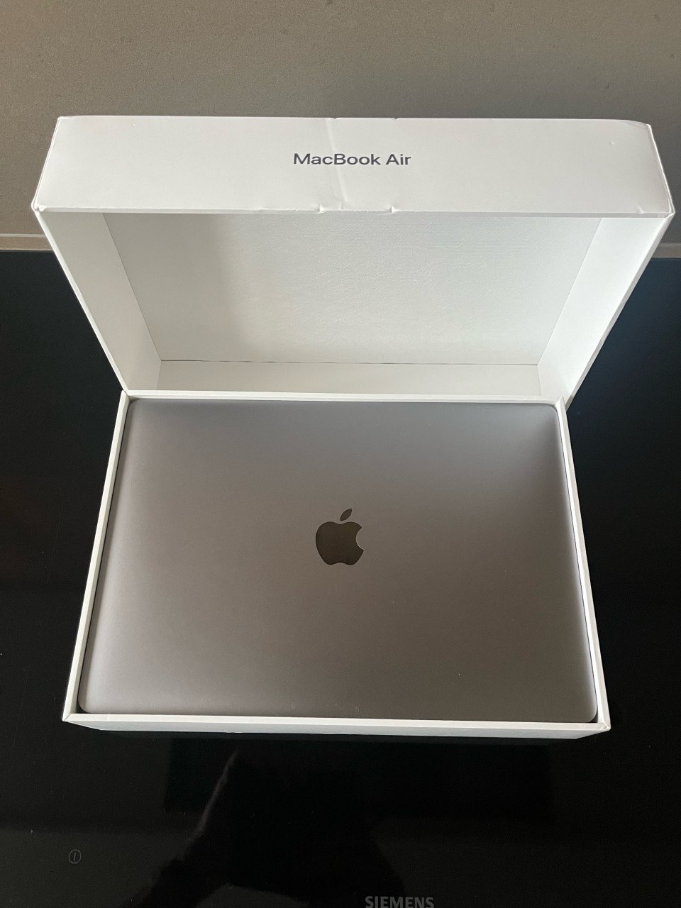 Apple Macbook Air