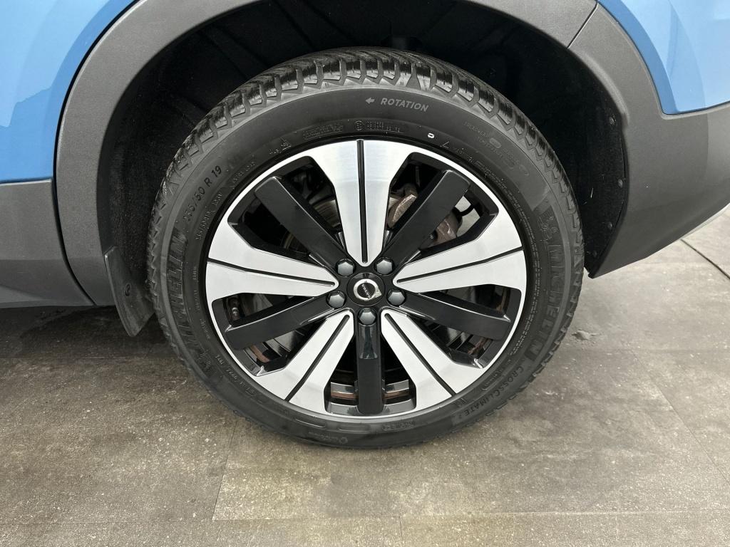 Volvo XC40 t5 262pk recharge ultimate dark| pano| h&k| adap.cruise| camera