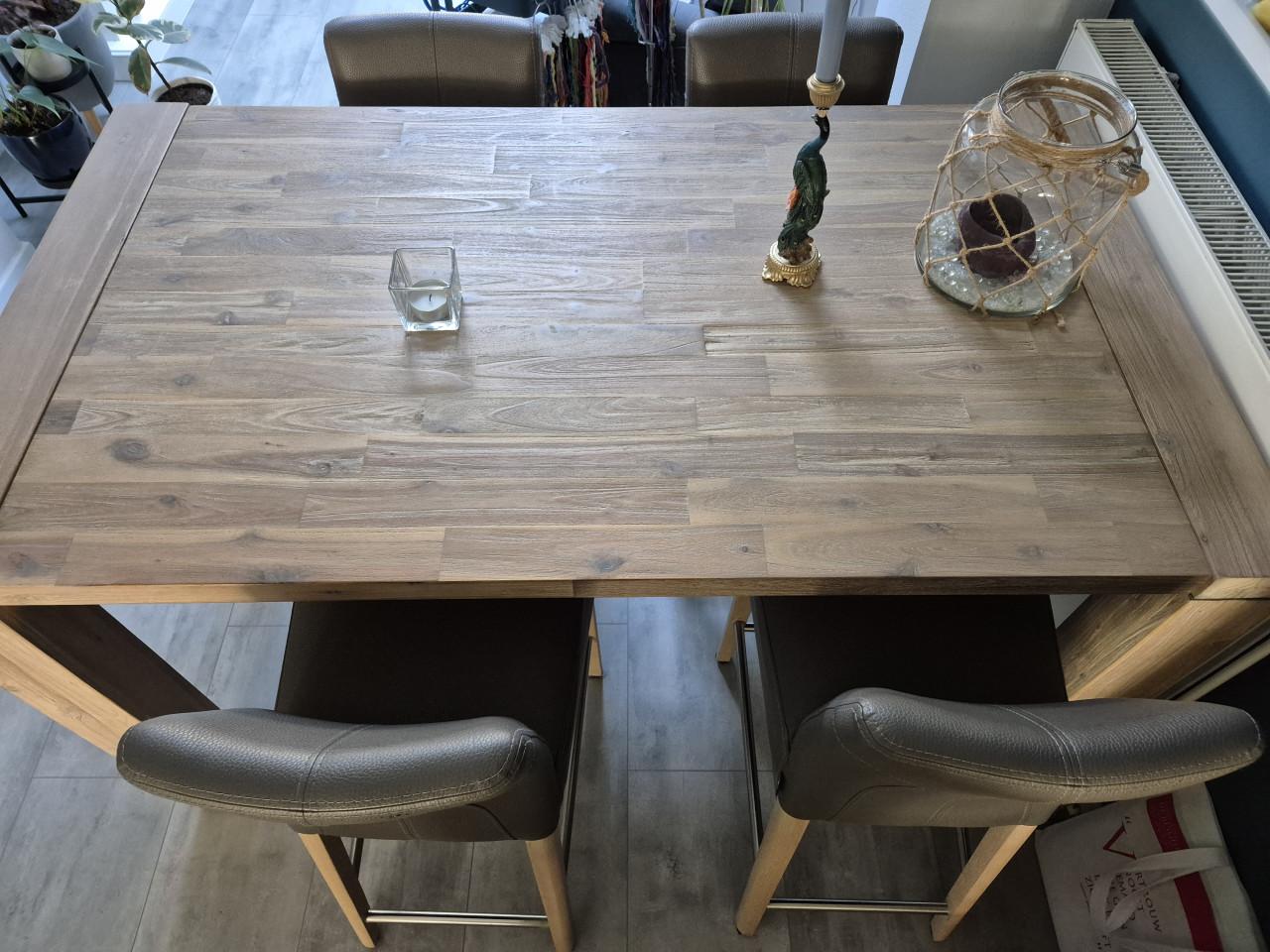 Bartafel + stoelen