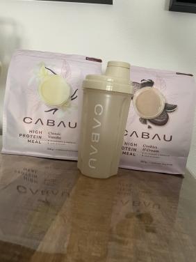 Nieuwe proteïne meals en shaker Cabau