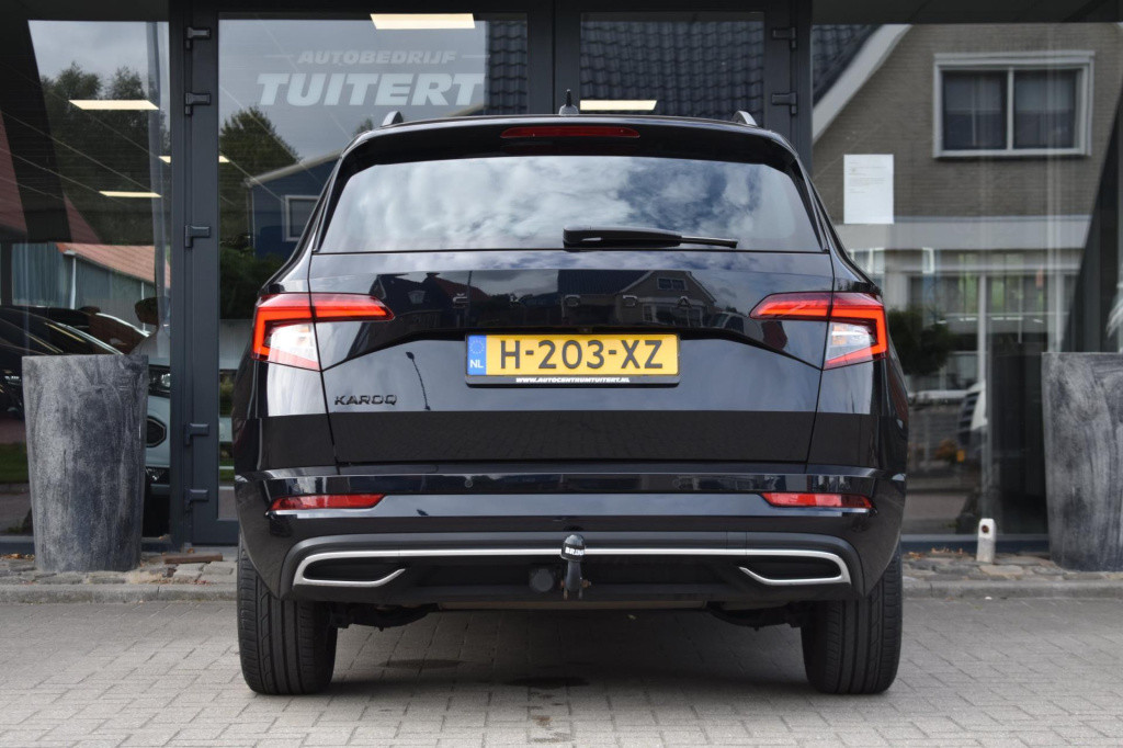 Skoda Karoq 1.5 tsi act sportline | trekhaak | camera | nap | virtual cockp