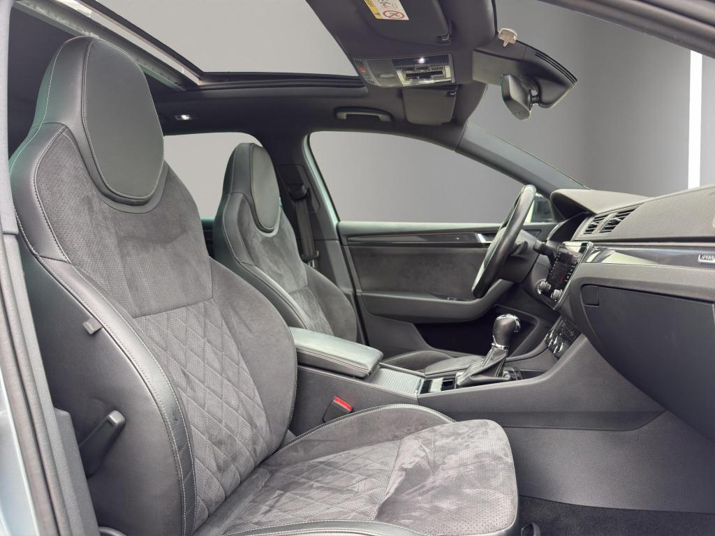 Skoda Superb 1.8 tsi sportline pano | camera | led | geheugen  | wegklap tr