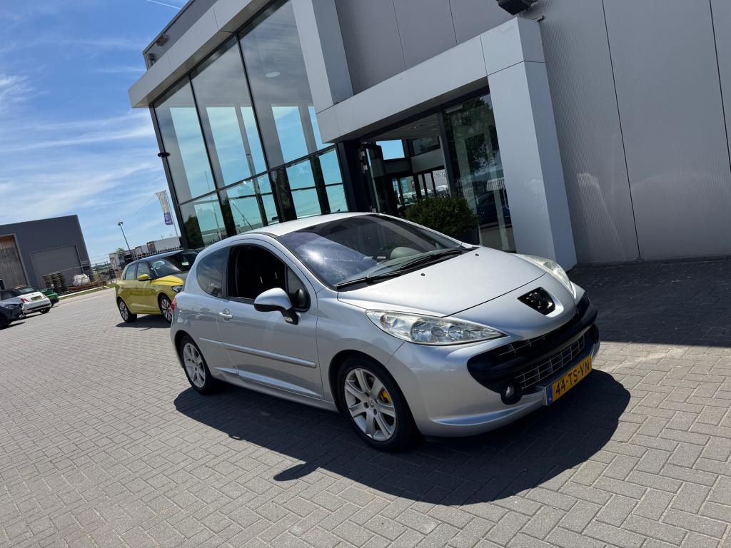 Peugeot 207 1.6-16v xs pack * airco > camera