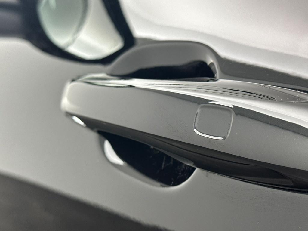 Volvo XC60 t8 455pk ultra black edition| pano| 360camera| hud| harman&kardo