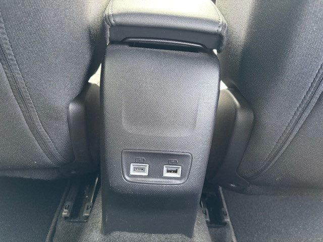 Peugeot 2008 allure 1.2 pt-100pk navigatie | apple carplay & android auto |