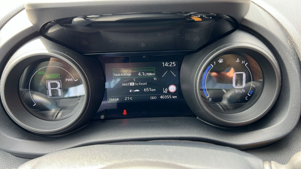 Toyota Yaris Cross 1.5 hybrid active | climate | cruise | camera | apple / 