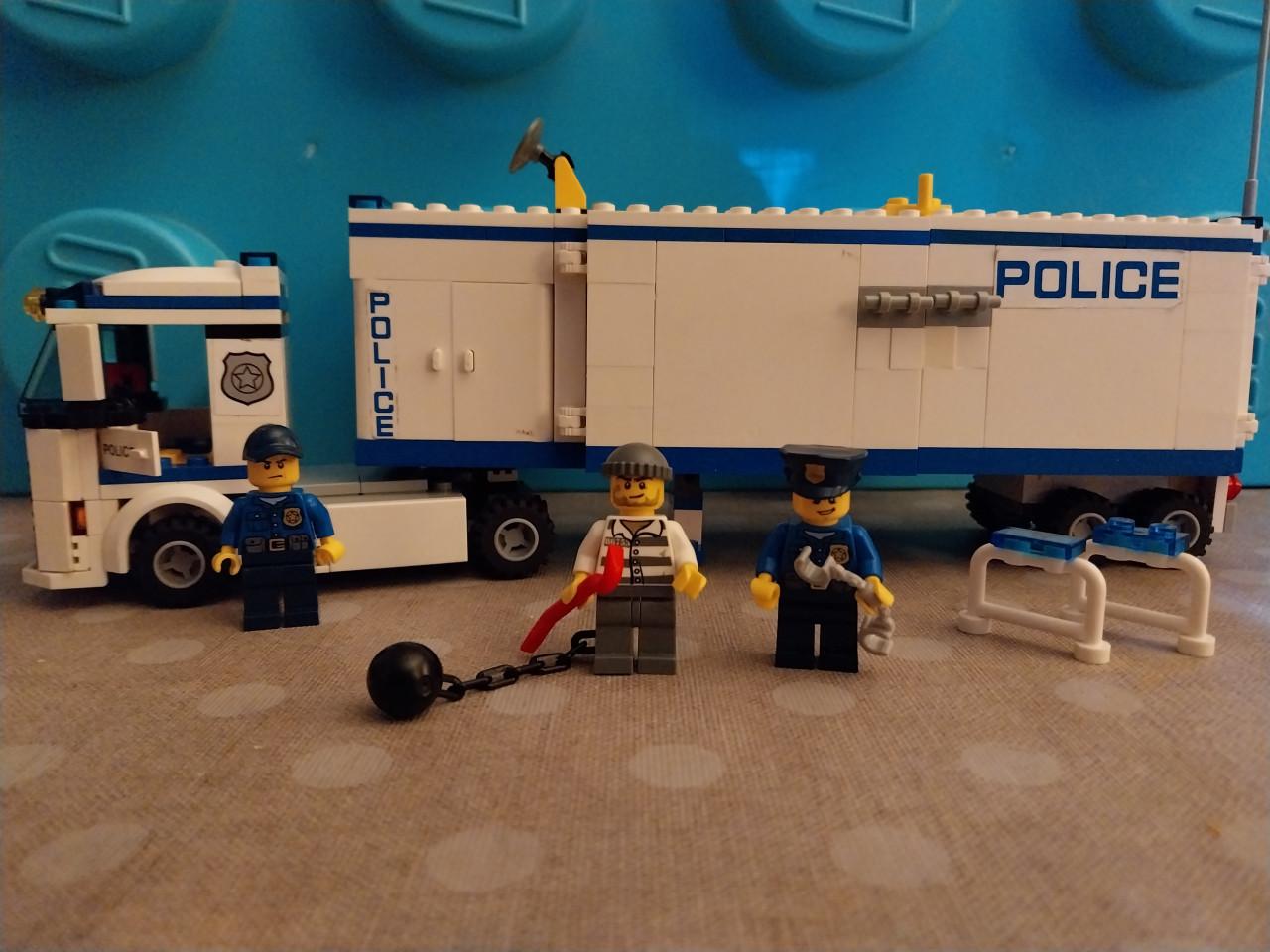 Lego Creator Mobiele Politiepost 3 boekjes = complete set