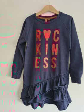 Blauwe lange sweater / jurk van Girls Maat 122