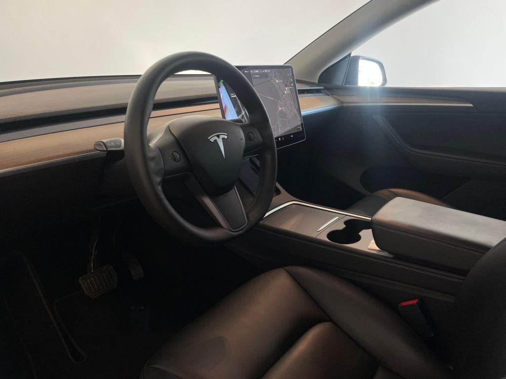 Tesla Model Y long range awd 75 kwh