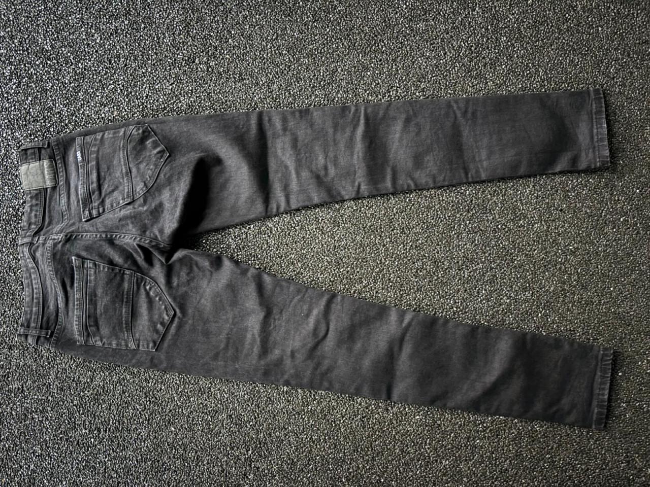 Zwarte jeans