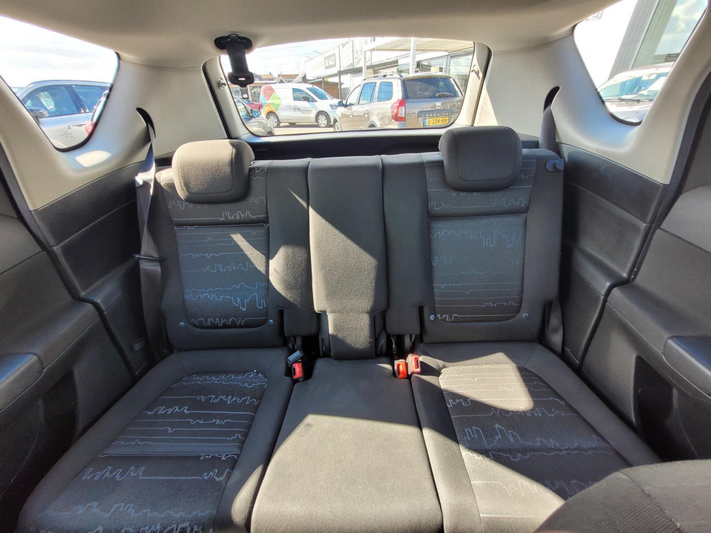 Opel Meriva 1.4 turbo cosmo 4250€ dit is de meeneemprijs/