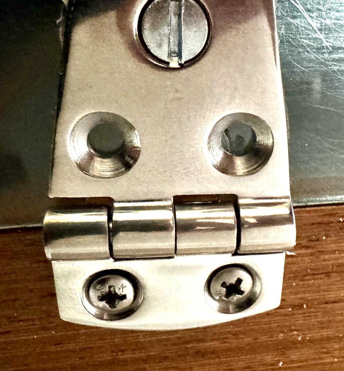 Thorens TD166 platenspelemet Ortofon Red en Rega Fono MM MK3 voorversterker