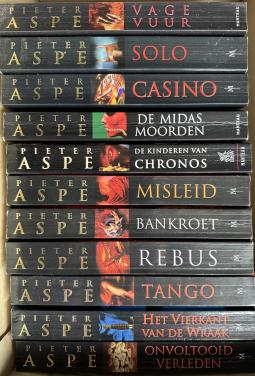 11 thrillers van Pieter Aspe voor 15 euro of 2 euro per stuk