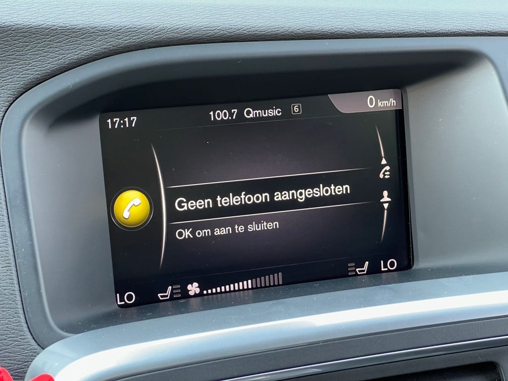 Volvo V60 t3 153pk dynamic ed| navi| climate| stoel.verw| pdc