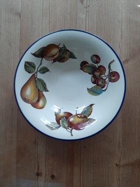 STAFFORDSHIRE TABLEWARE - AUTUMM FAYRE - SLA / FRUIT SCHAAL - DIA 23,7 CM