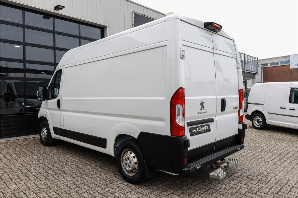 Peugeot Boxer 330 2.2 bluehdi 140 l2h2 premium volle inrichting i trekhaak 