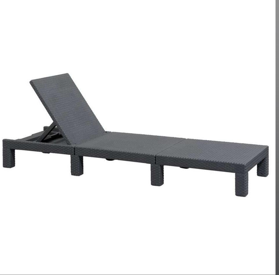 2 Allibert ligstoelen