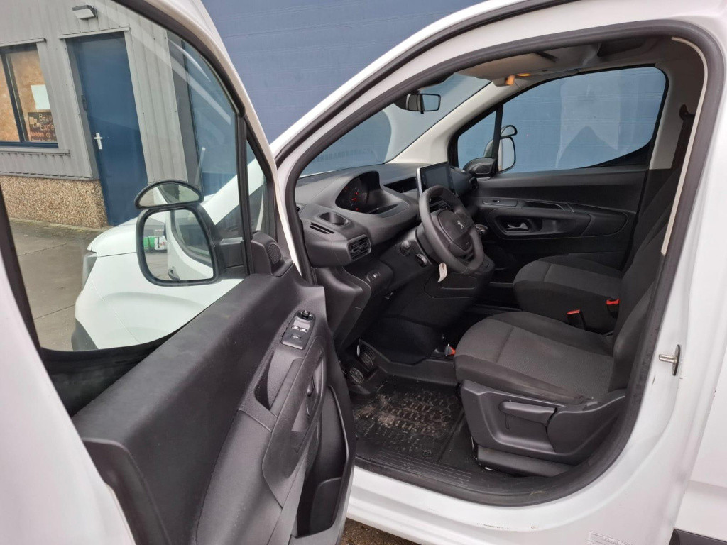 Peugeot Partner 1.5 bluehdi premium airco / cruise controle / navi / 105 pk