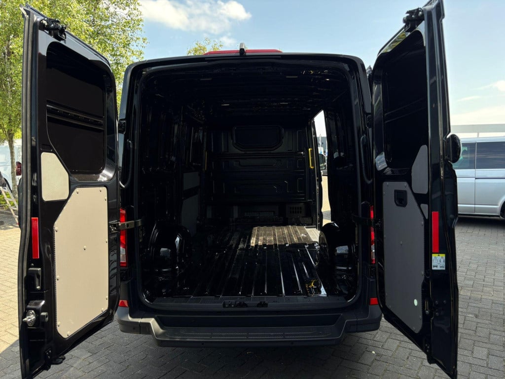 Volkswagen Crafter 30 2.0 tdi l3h2 exclusive