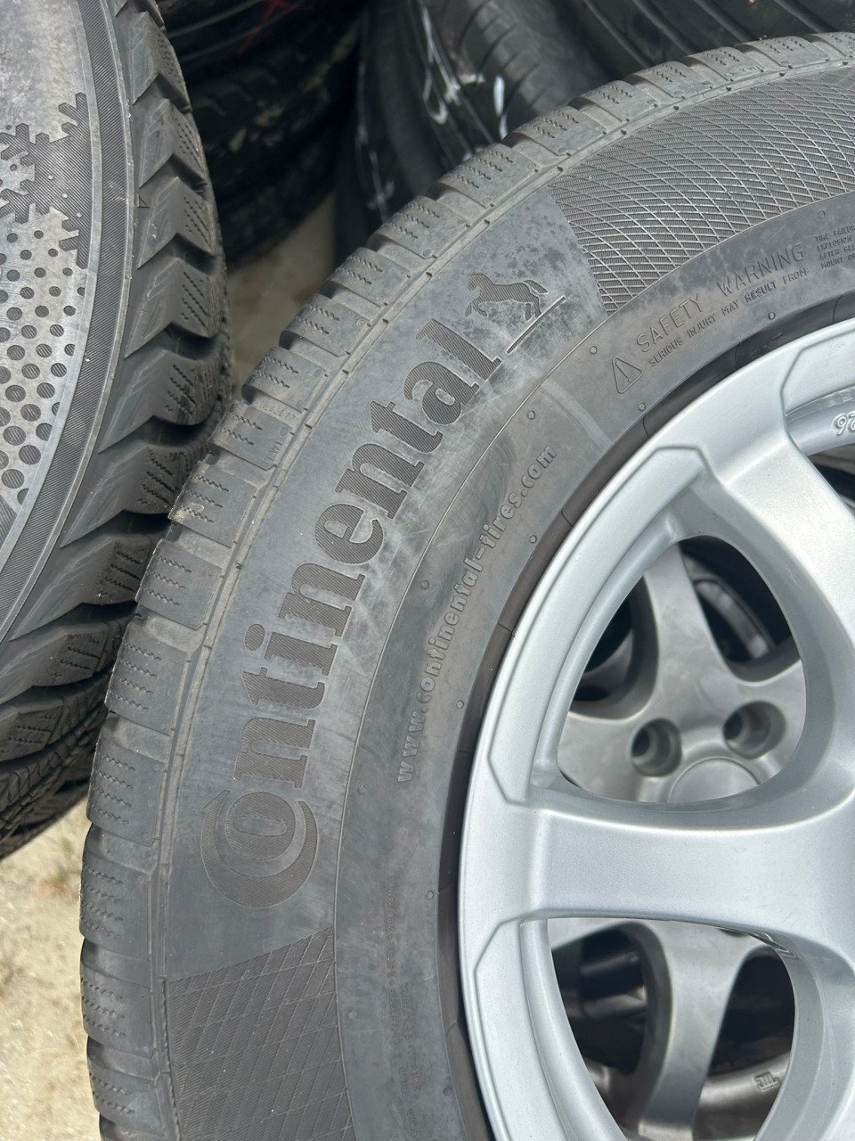 ANZO LM VELGEN 16 INCH MET BANDEN