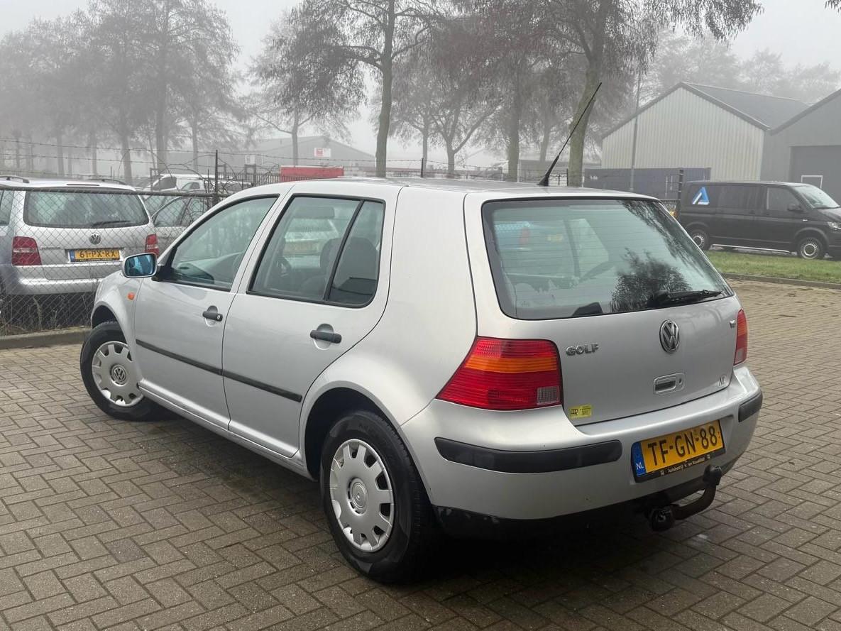 Volkswagen Golf 1.6 Trendline Vol Jaar Apk