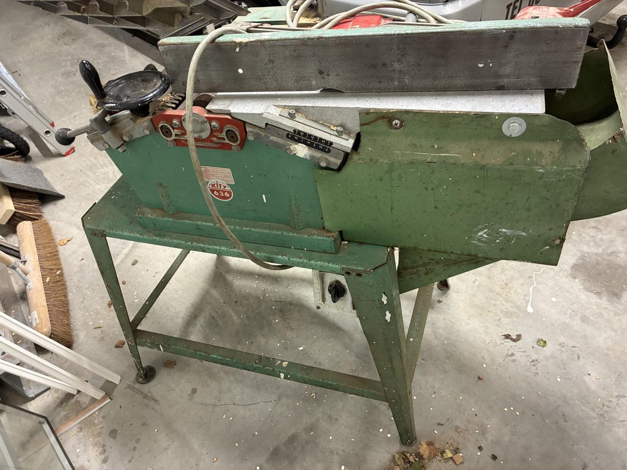 Kity 636 vlak/ van dikte bank