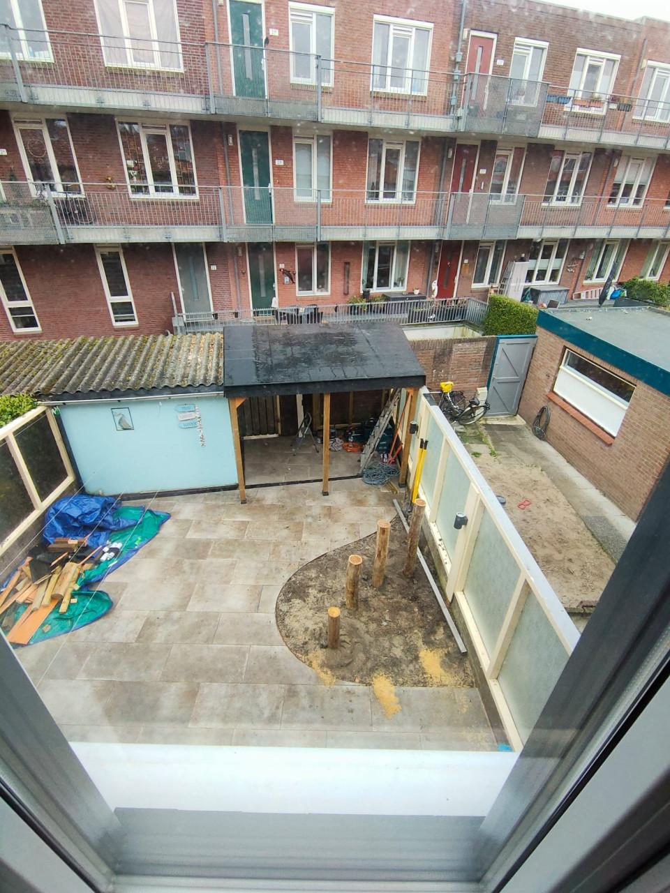 Keramische tuintegels