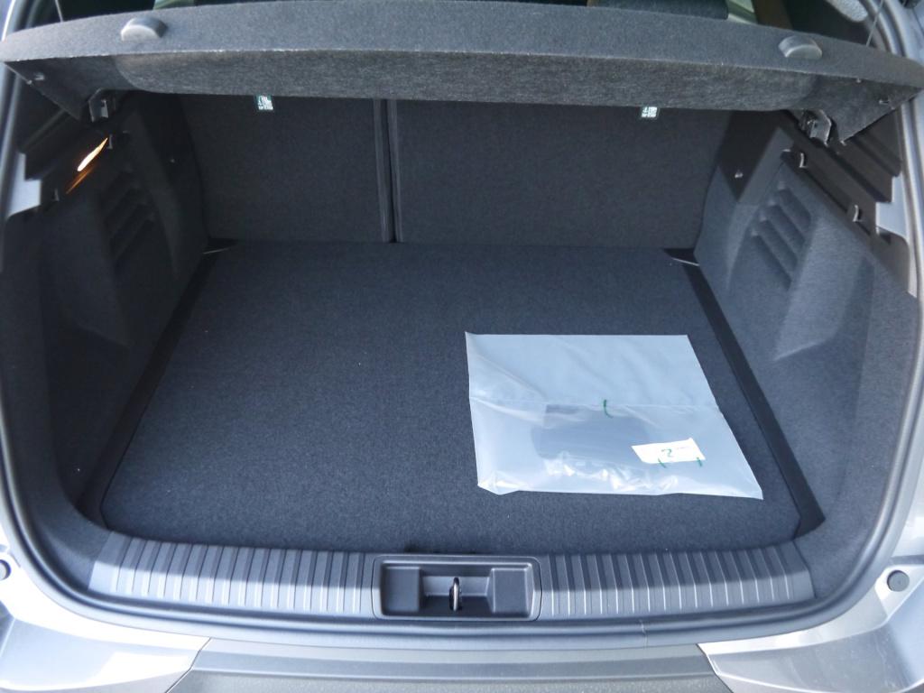 Mitsubishi Grandis 1.8 hev intense+