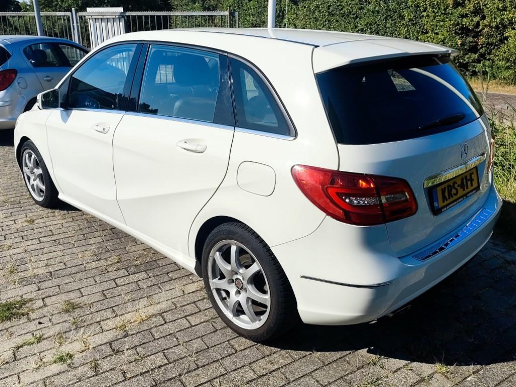 Mercedes-Benz B-Klasse 180 ambition