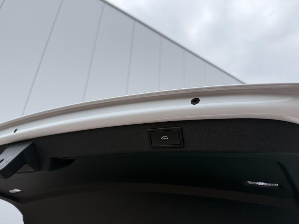 Skoda Superb combi 1.4 tsi iv 218pk style | pano dak | trekhaak