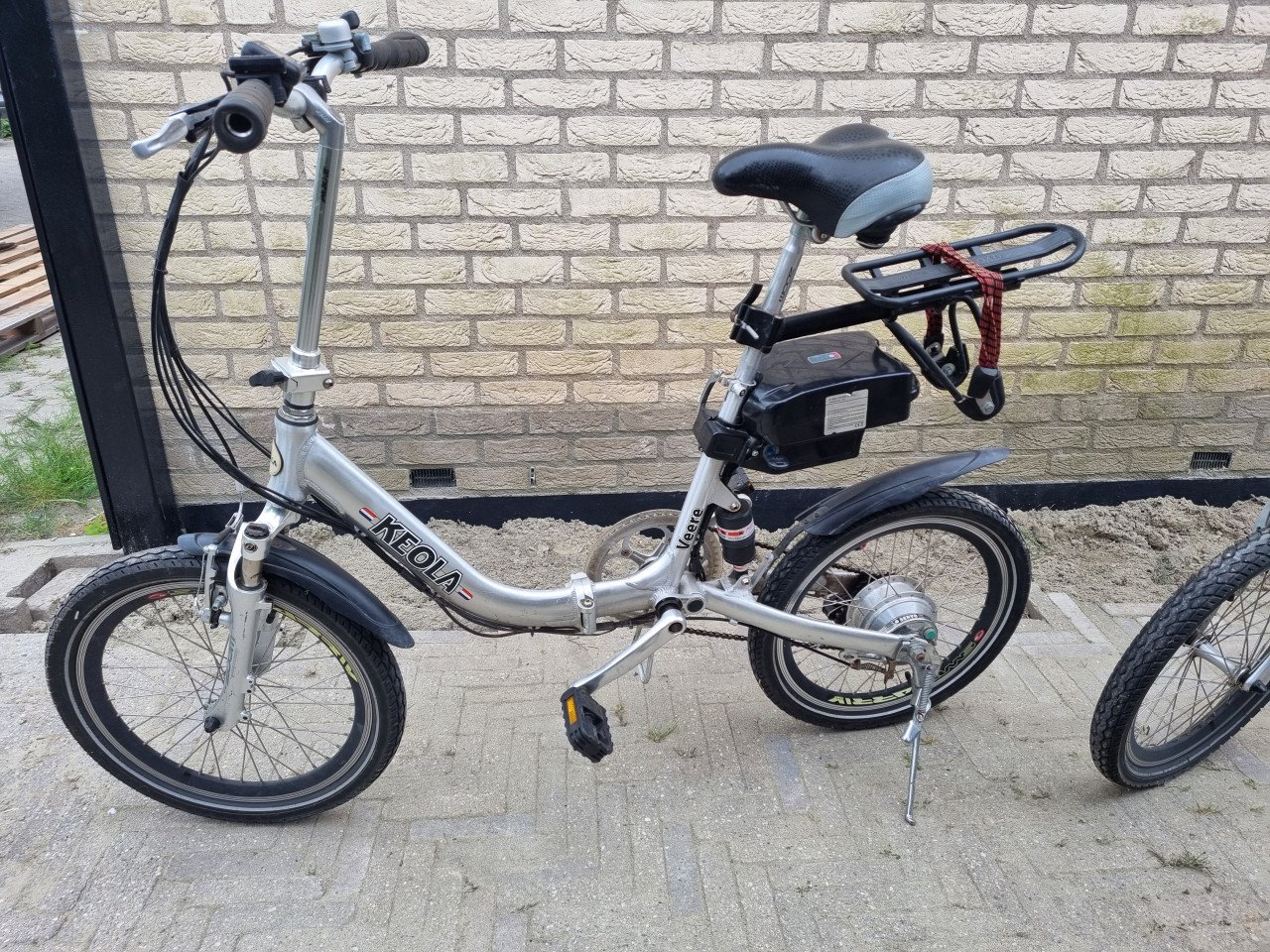 2 elektrische vouwfietsen