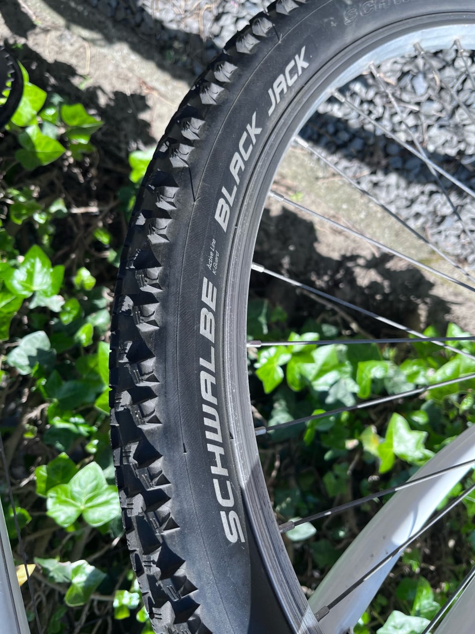 Mountainbike b-twin rock rider 300 Shimano 21 versnellingen framehoogte 49