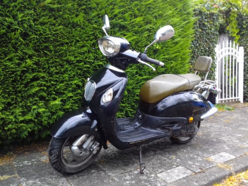 ZNEN retro scooter 2008 50cc blauw kenteken snorfiets
