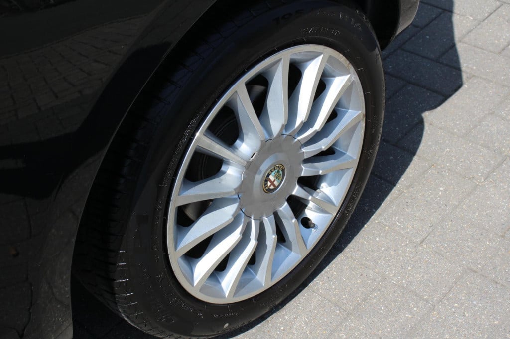 Alfa Romeo MiTo 1.4 turismo - actieprijs: €7.935,- t/m 20 augustus!