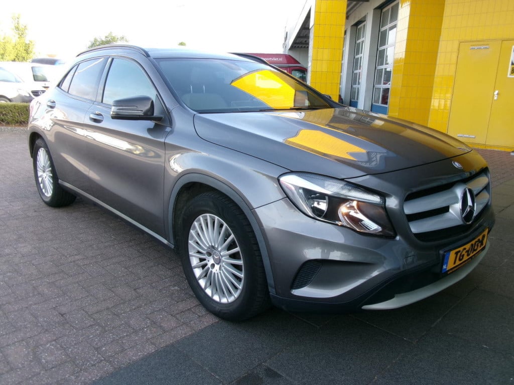 Mercedes-Benz Gla-klasse 200 automaat, cruise.contr., panoramadak, leer