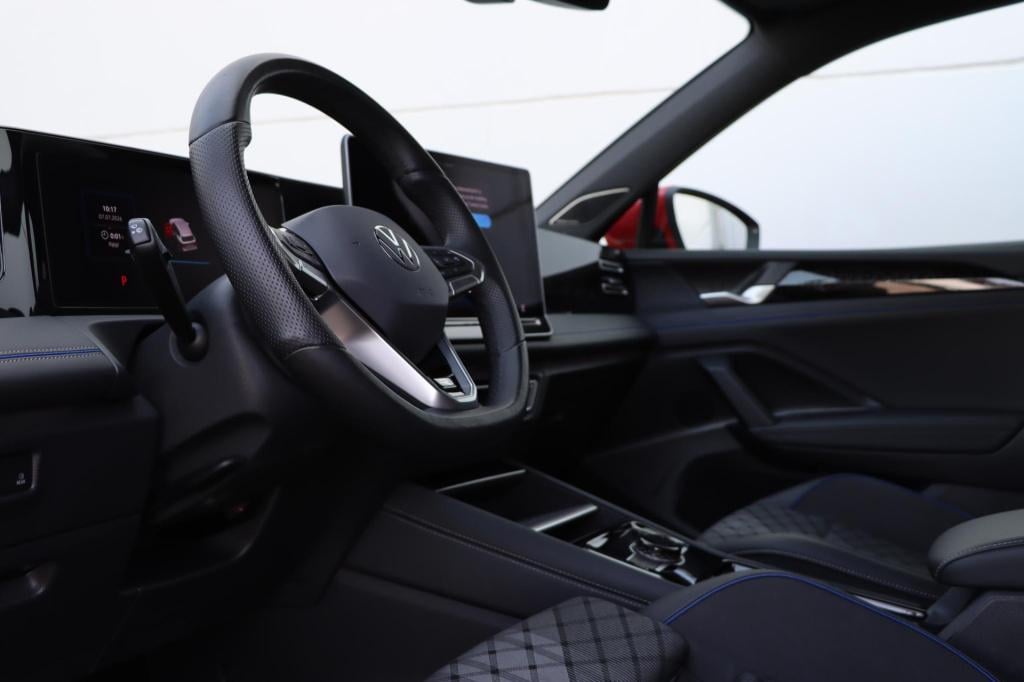 Volkswagen Tiguan 1.5 etsi r-line edition dsg7 150pk black style